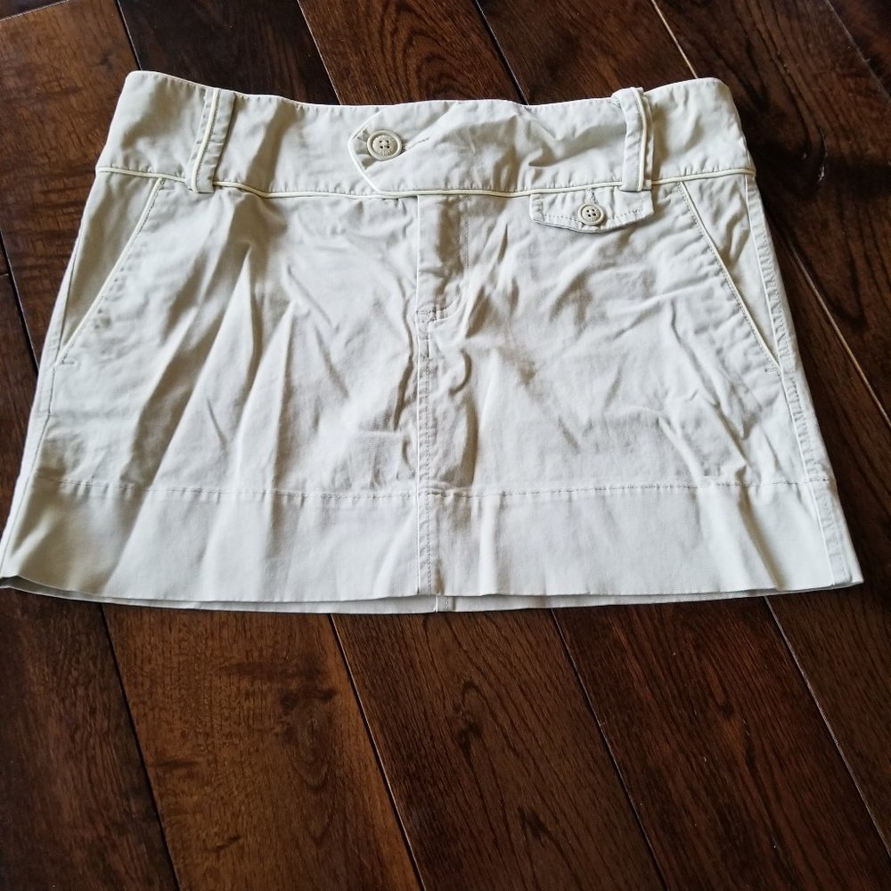 American Eagle Light Khaki Skirt